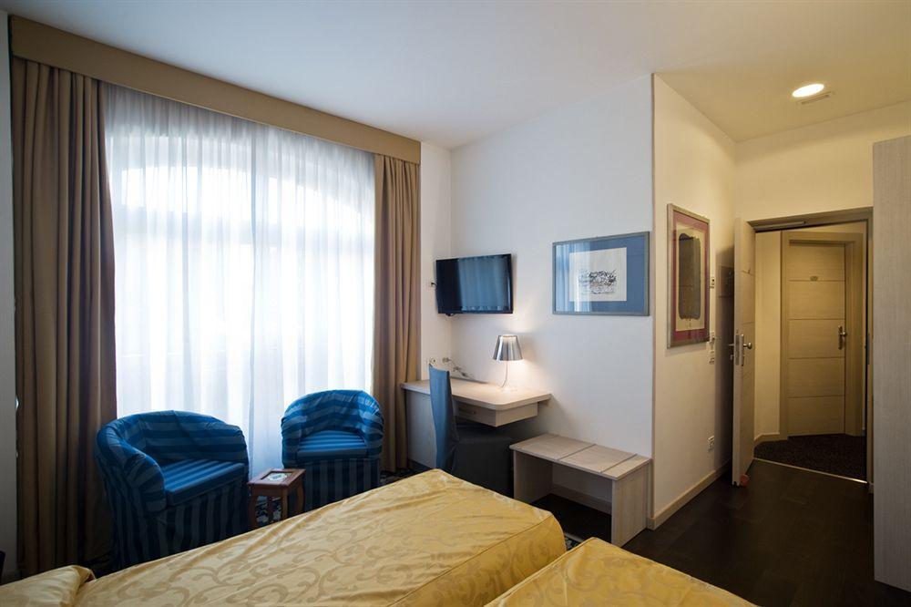 Hotel Appia 442 Róma Kültér fotó